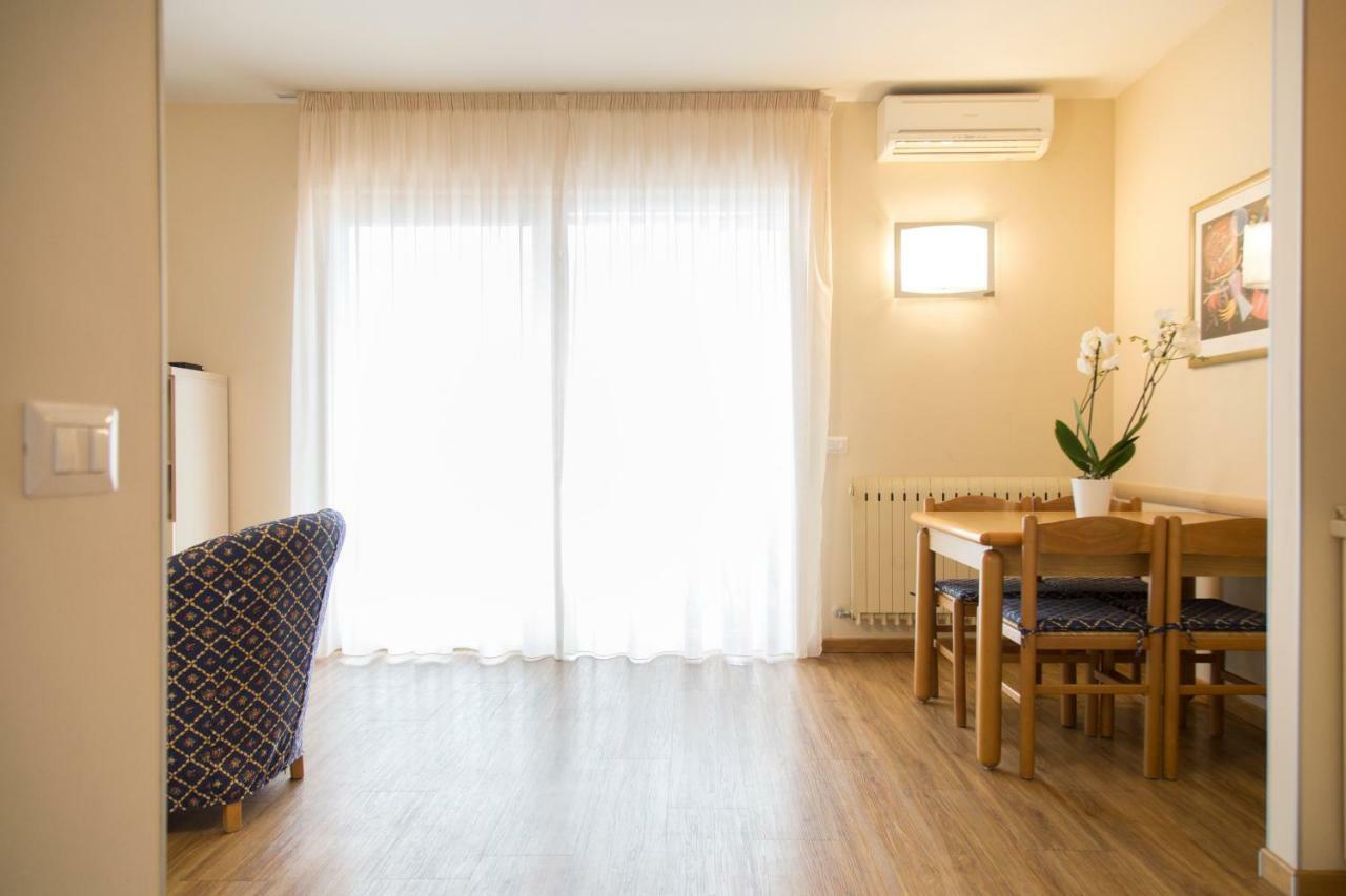 Residence La Madonnina Limone sul Garda Eksteriør bilde